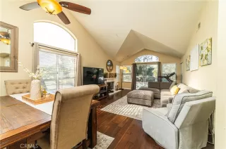 Photo #4: OC22169465 Listing