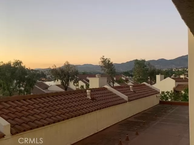 MLS: OC22173591 Condo For Sale