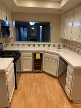 Photo #5: OC22173591 Listing 