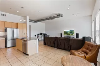 Photo #6: OC22180444 Listing 