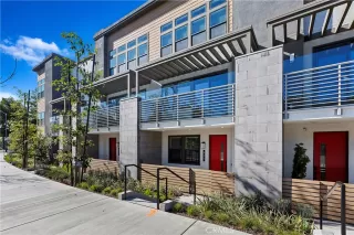 Photo #2: OC22180785 Listing 