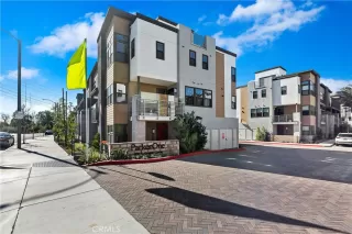 Photo #4: OC22180785 Listing 