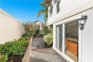 Photo #3: OC22182159 Listing 