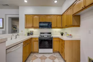 Photo #6: OC22183767 Listing 