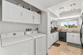 Photo #6: OC22187065 Listing