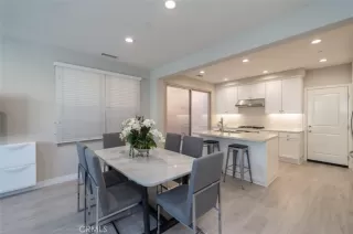 Photo #2: OC22188884 Listing