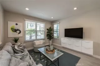 Photo #3: OC22188884 Listing