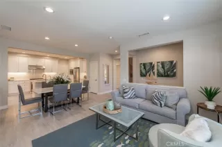 Photo #4: OC22188884 Listing