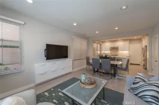 Photo #5: OC22188884 Listing