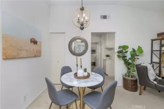 Photo #5: OC22194074 Listing 