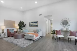 Photo #2: OC22194442 Listing