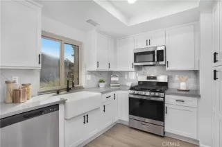 Photo #6: OC22194442 Listing