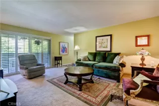 Photo #2: OC22194943 Listing