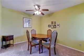 Photo #5: OC22194943 Listing