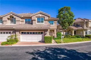 Photo #3: OC22196720 Listing 