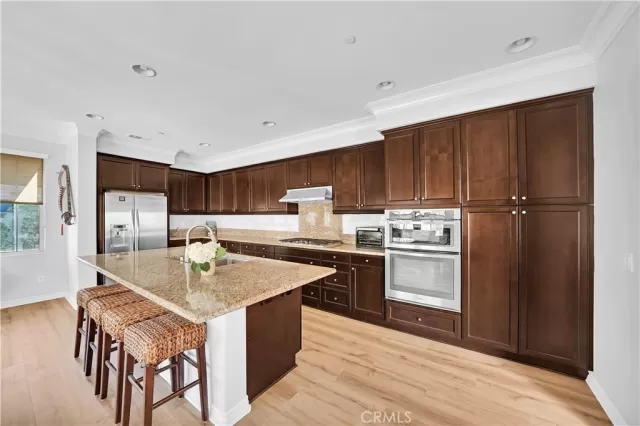 MLS: OC22197696 Condo For Sale