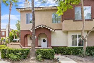 Photo #1: OC22198021 Listing