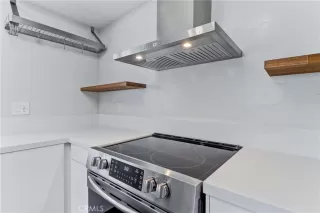 Photo #5: OC22201803 Listing