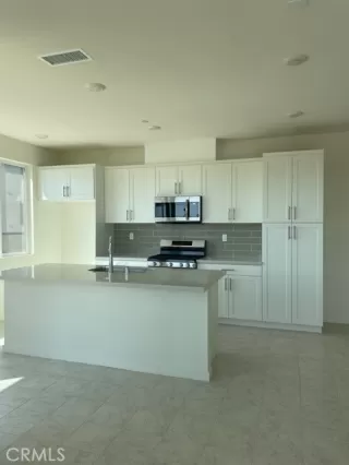 Photo #2: OC22202729 Listing 