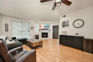 Photo #6: OC22202759 Listing