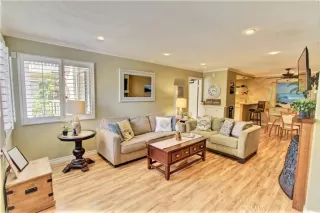 Photo #2: OC22203549 Listing