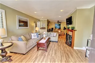 Photo #3: OC22203549 Listing