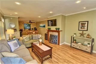 Photo #4: OC22203549 Listing