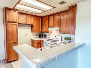 Photo #3: OC22206185 Listing 