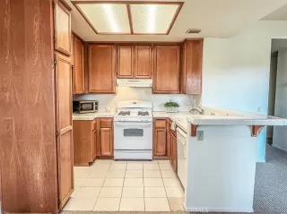 Photo #4: OC22206185 Listing 