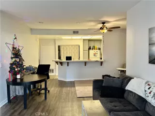 Photo #2: OC22207177 Listing