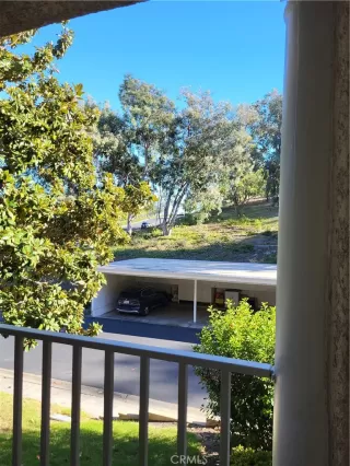 Photo #2: OC22208101 Listing