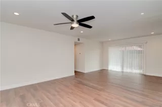 Photo #4: OC22208447 Listing