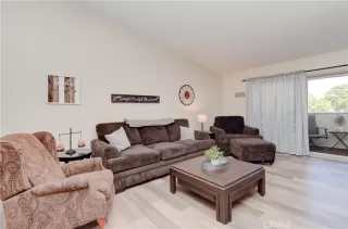 Photo #3: OC22208706 Listing