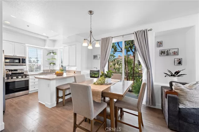 MLS: OC22208923 Condo For Sale