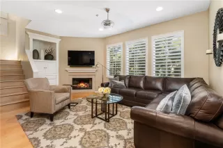 Photo #6: OC22209021 Listing