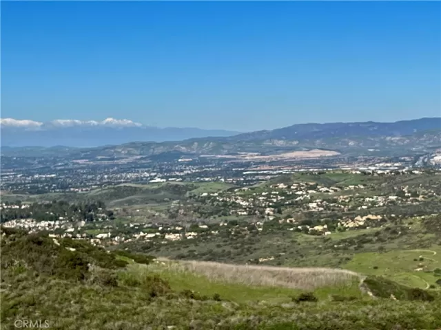 MLS: OC22209078 Condo For Sale