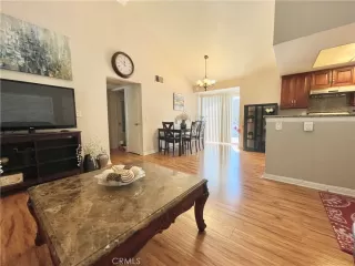 Photo #5: OC22209111 Listing