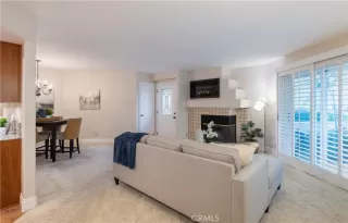 Photo #6: OC22209953 Listing 