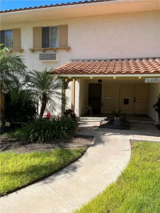 Photo #1: OC22210478 Listing