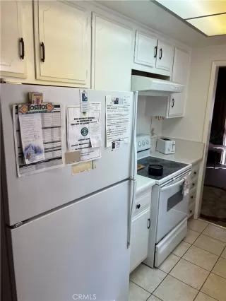 Photo #5: OC22210478 Listing