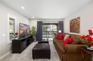 Photo #6: OC22210515 Listing 