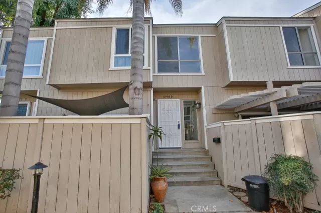 MLS: OC22211623 Condo For Sale