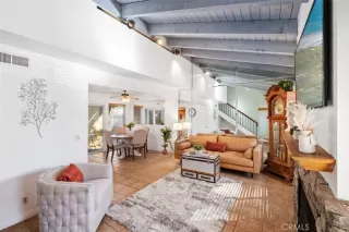 Photo #6: OC22212152 Listing 