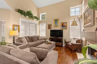 Photo #5: OC22213003 Listing 