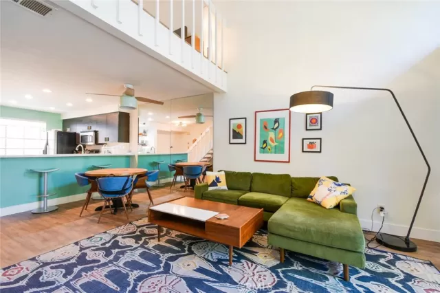 MLS: OC22213867 Condo For Sale