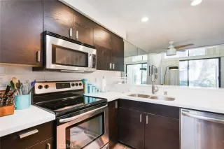 Photo #6: OC22213867 Listing 