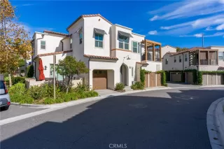 Photo #4: OC22213877 Listing 