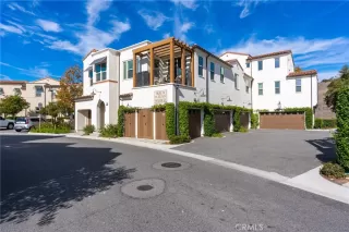 Photo #6: OC22213877 Listing 