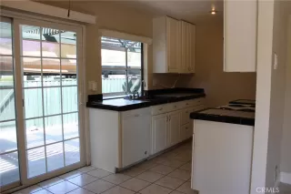 Photo #2: OC22214360 Listing