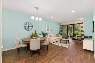 Photo #2: OC22217031 Listing 